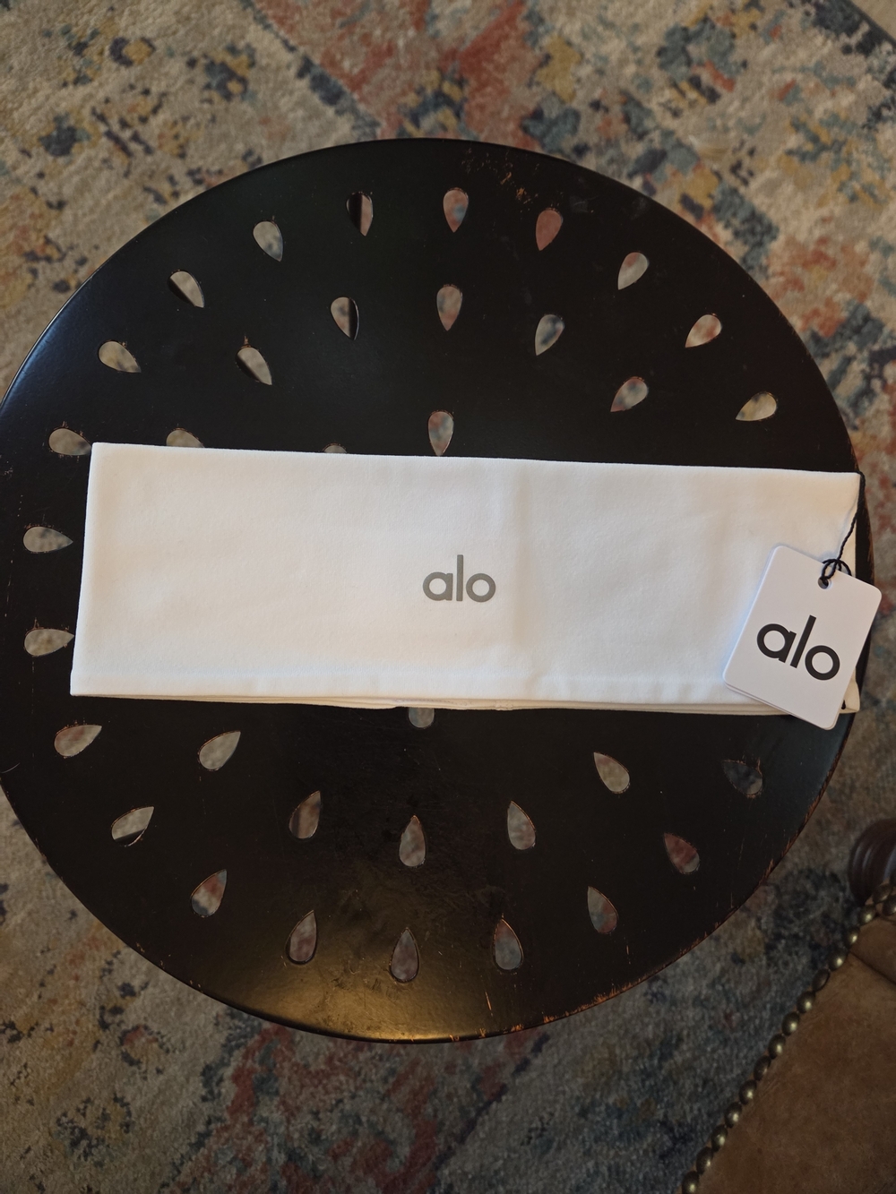 ALO Yoga Performance Conquer Headband, White